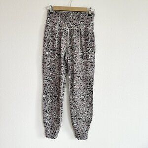 Athleta Pants Salutation Textured Joggers High Rise Meadow Decadant